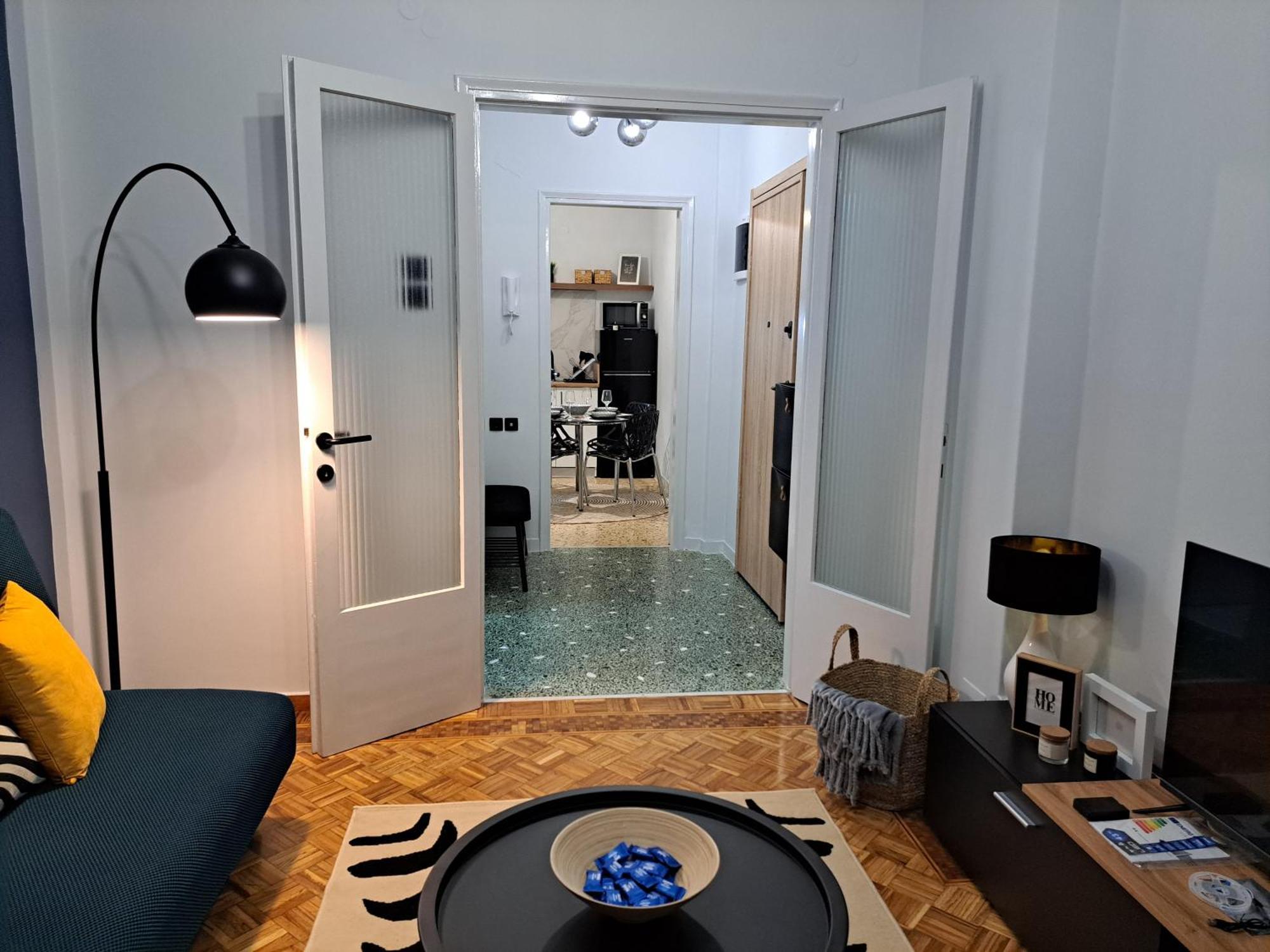 Stylish City Center Apartment Serres Eksteriør billede