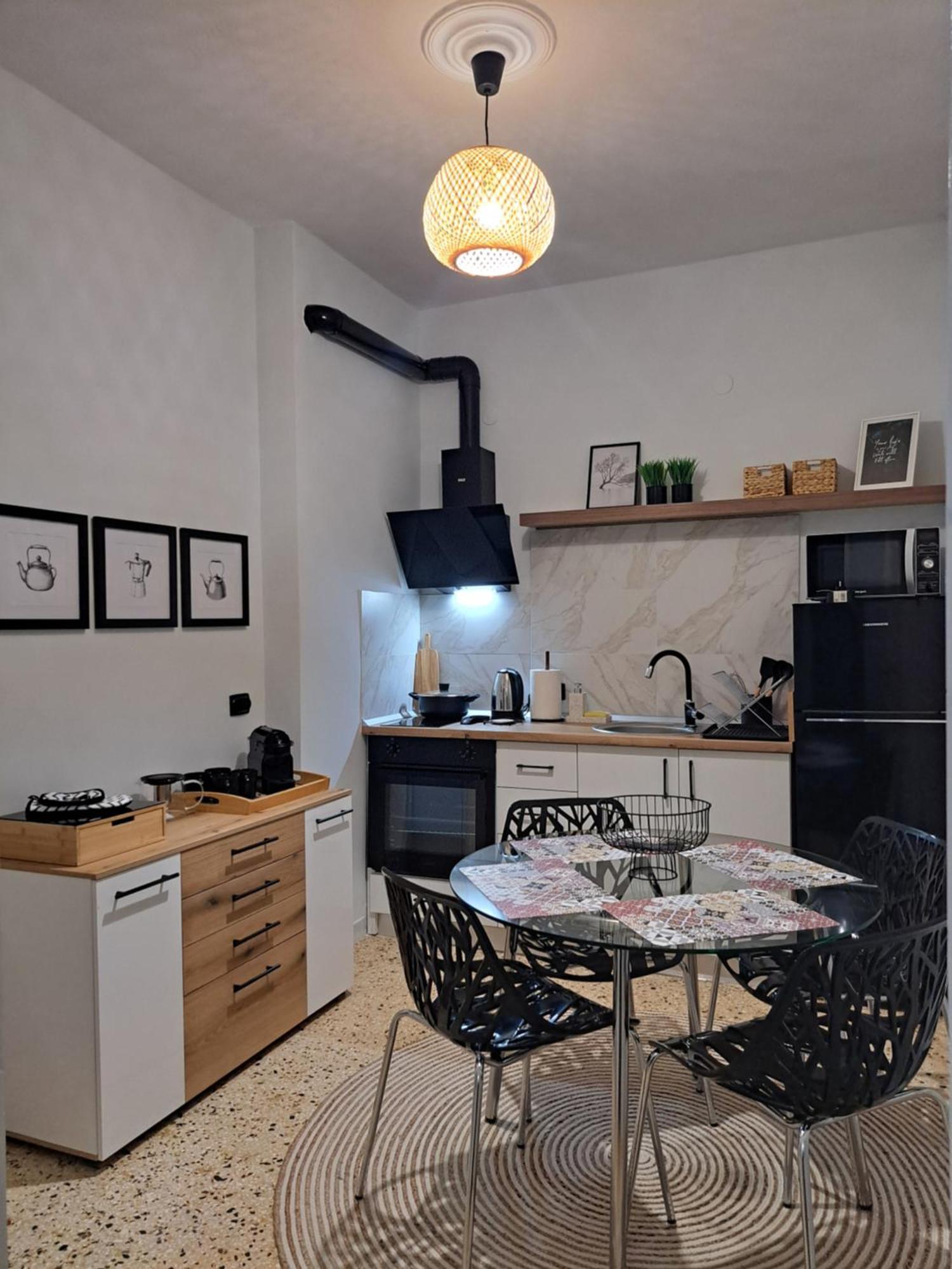 Stylish City Center Apartment Serres Eksteriør billede