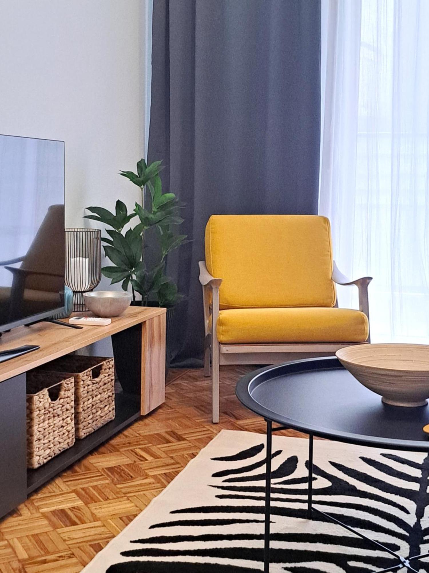 Stylish City Center Apartment Serres Eksteriør billede