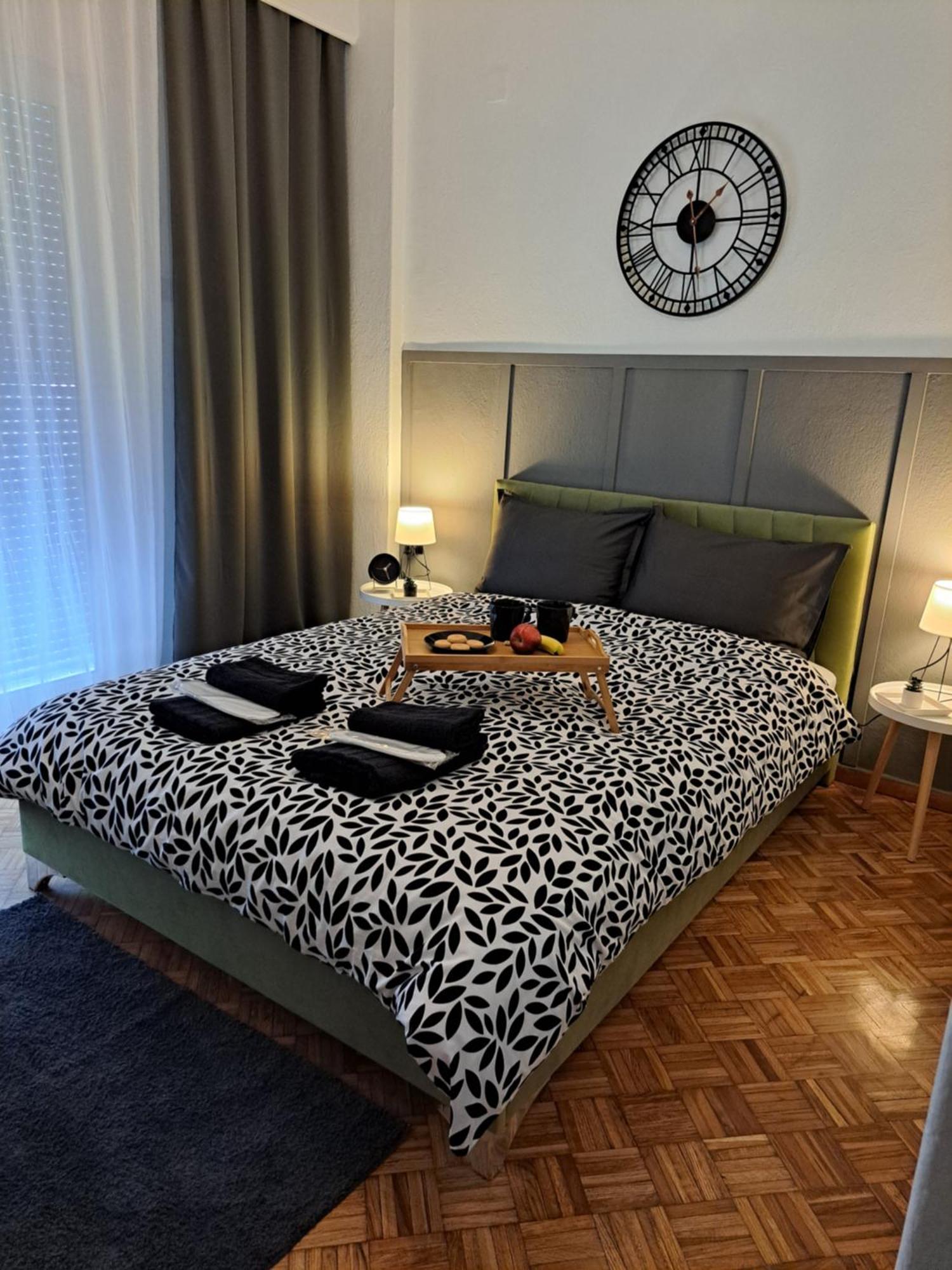 Stylish City Center Apartment Serres Eksteriør billede