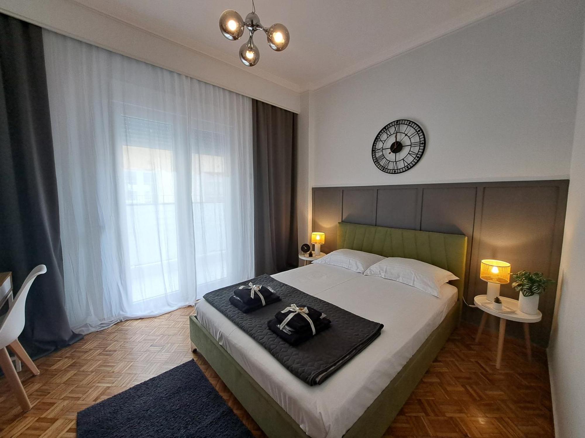 Stylish City Center Apartment Serres Eksteriør billede